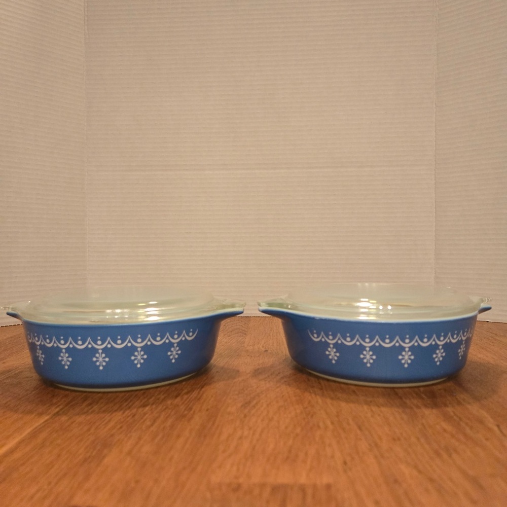 Pyrex Snowflake Blue Garland 3 Pc Casserole Set w/ Lids Vintage Collectible - Picture 8 of 13